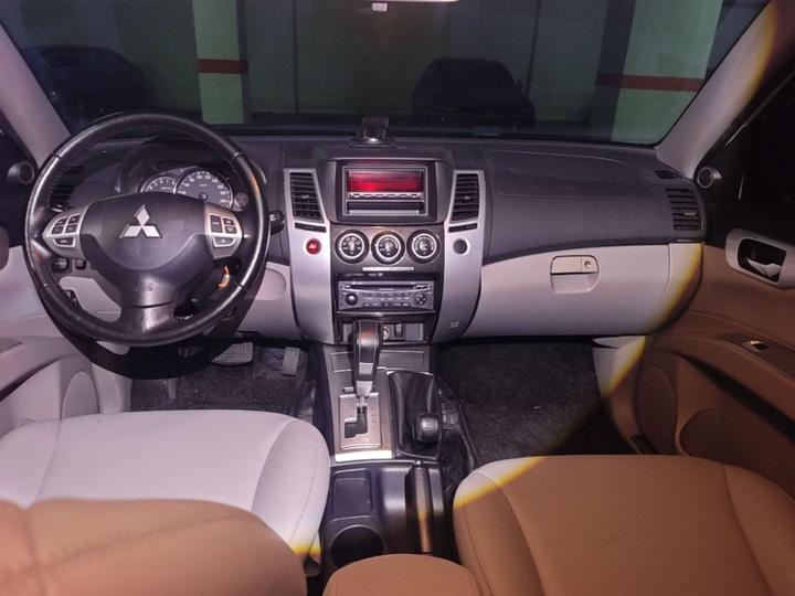 Pajero 2013 3.0L AT AWD Executive photo 6