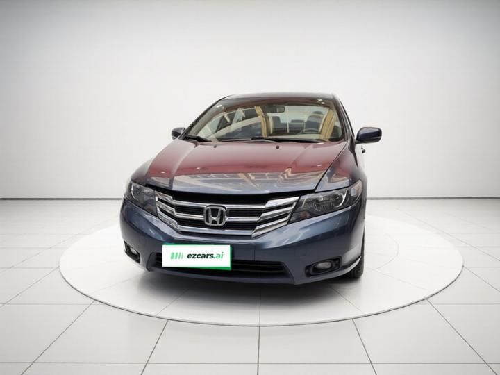 Classic 2012 1.5L MT Comfort photo 2