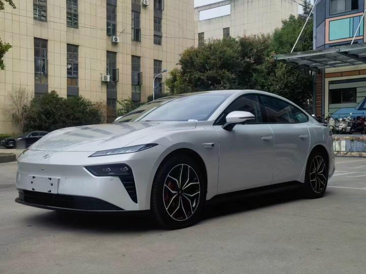 Yipai eπ007 2025 EV 565 AWD Max Pilot