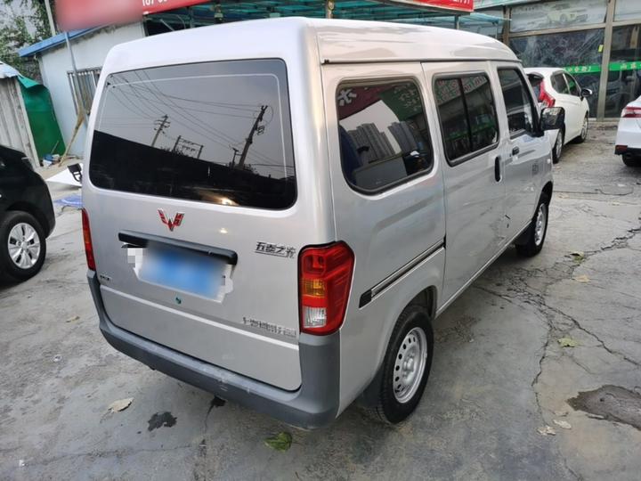 Wuling Zhiguang 2023 1.5L 5/7-Seater photo 4