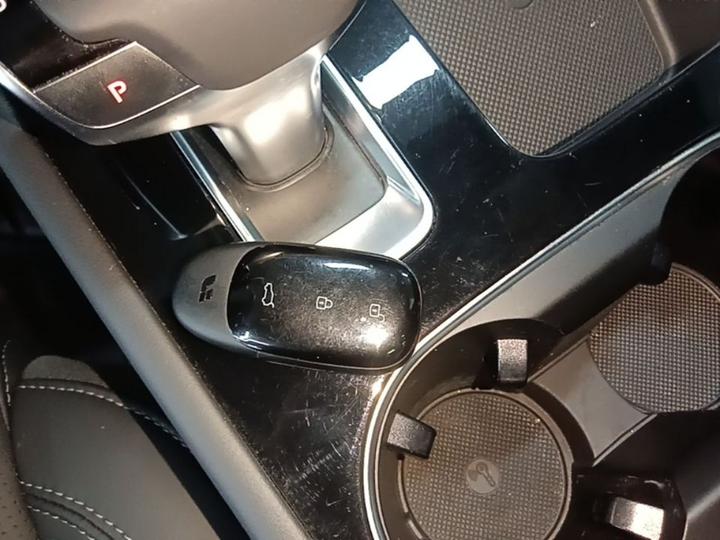 Li Auto ONE 2021 EREV 6-Seater photo 8