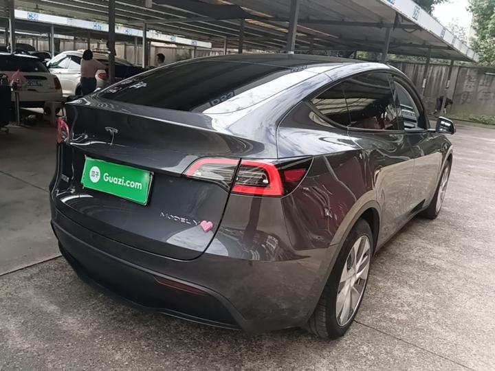 Model Y 2022 RWD photo 6