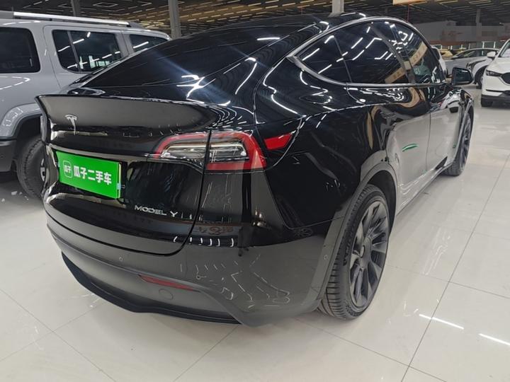 Model Y 2021 Standard Range RWD photo 4