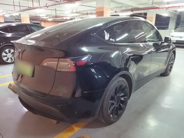 Model Y 2022 Facelift RWD photo 6