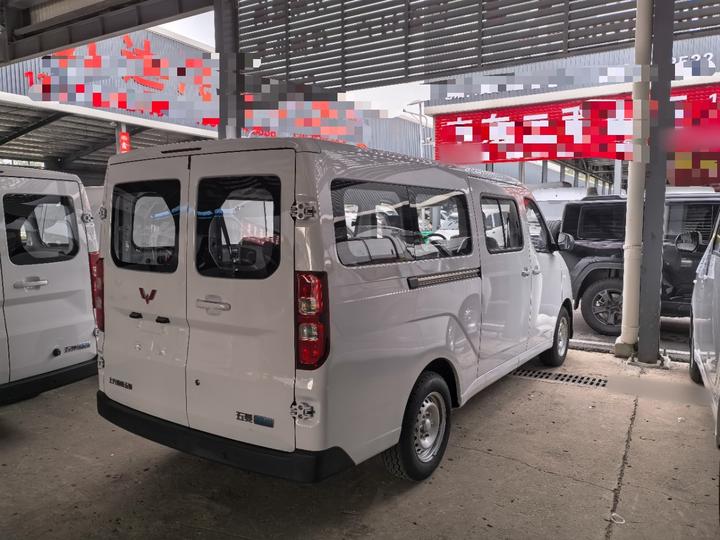 Wuling 2026 330km Bus Comfort photo 4