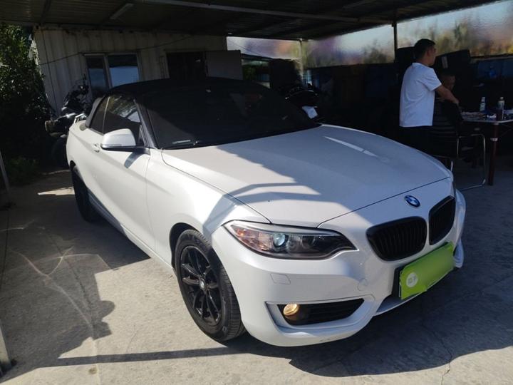 2 Series Imported 2015 218i Convertible Coupe photo 3