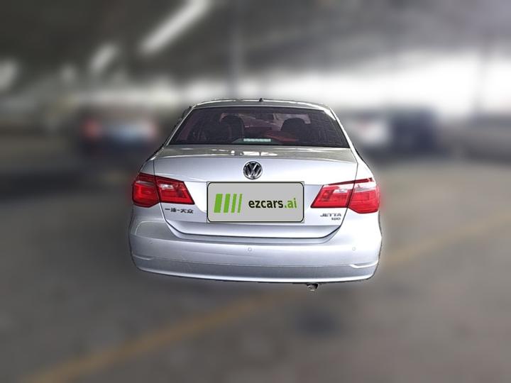 2015 1.6L AT Comfort photo 5