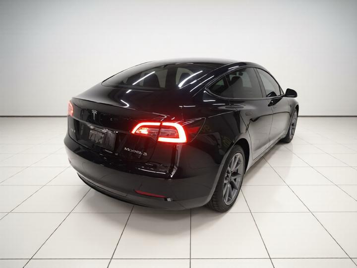 Model 3 2022 RWD photo 6