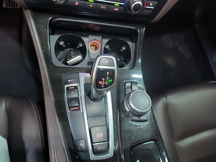 5 Series 2017 525Li Luxury Design Package photo 6