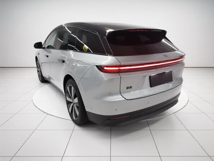 Li Auto i6 2025 AWD Standard photo 4