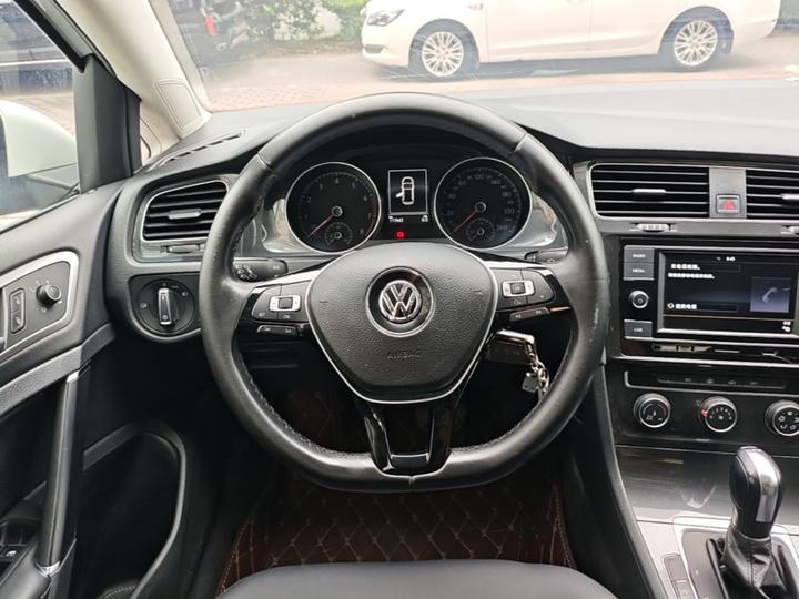 Golf 2018 230TSI AT Comfort photo 6