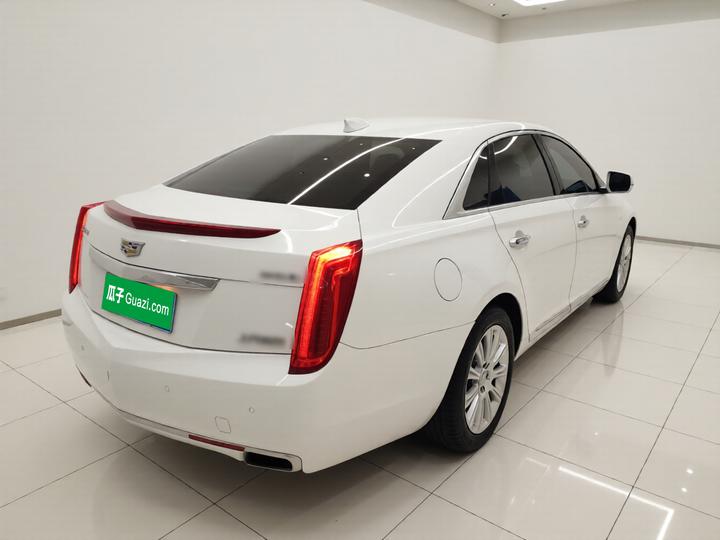 XTS 2017 28T Tech photo 4