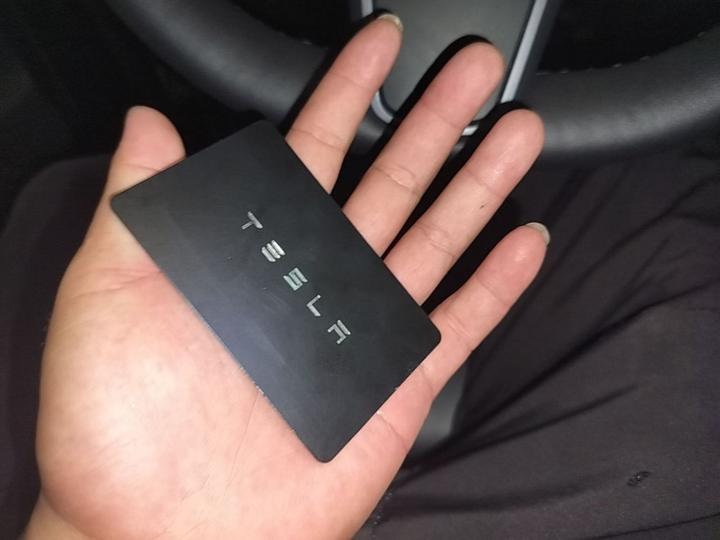 Model Y 2021 Standard Range RWD photo 8