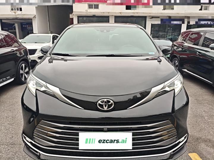 Sienna 2026 2.5L Hybrid AWD Premium photo 2