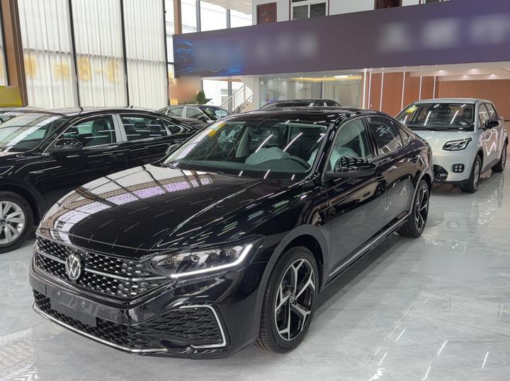 Passat 2026 380TSI photo 4