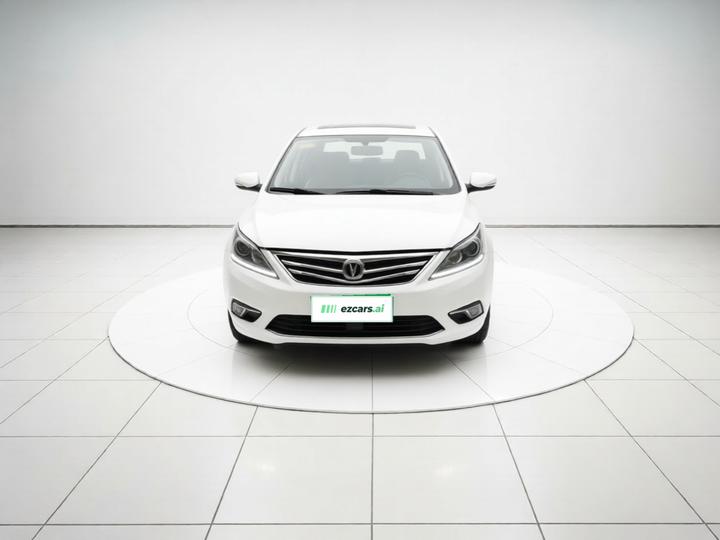 Eado 2015 1.6L AT Luxury photo 2