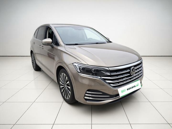 Viloran 2020 380TSI Premium photo 3