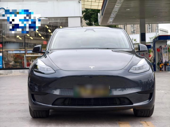 Model Y 2024 RWD photo 2