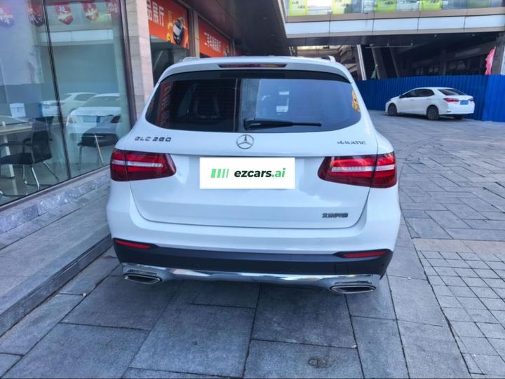 GLC 2016 GLC 260 4MATIC Luxury photo 4