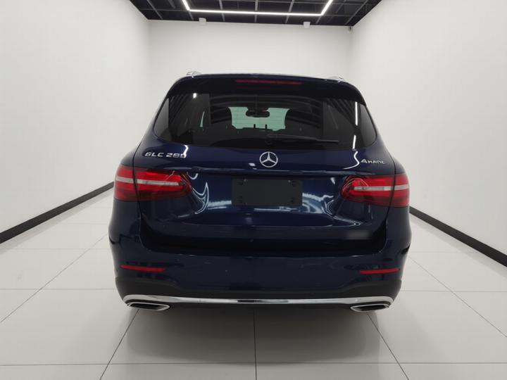 GLC 2018 Facelift GLC 260 4MATIC Luxury photo 3
