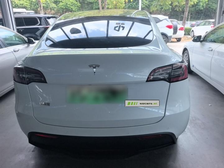 Model Y 2022 Facelift RWD photo 3
