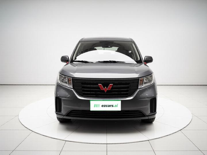 Wuling 2022 2.0L MT photo 2