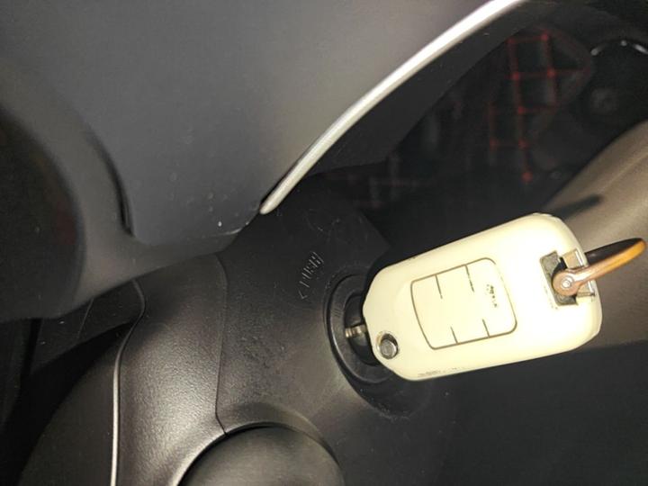 2017 1.5L CVT Comfort photo 8