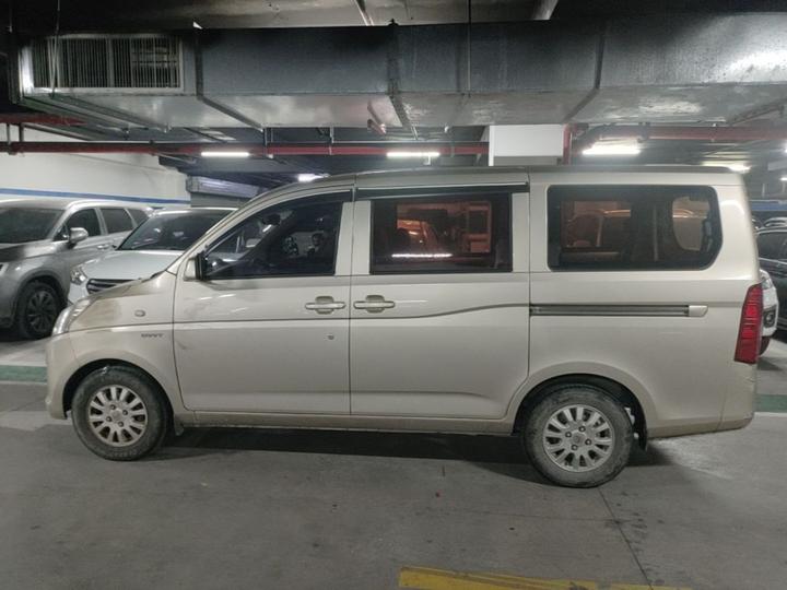 Wuling Rongguang V 2016 1.5L Standard photo 4