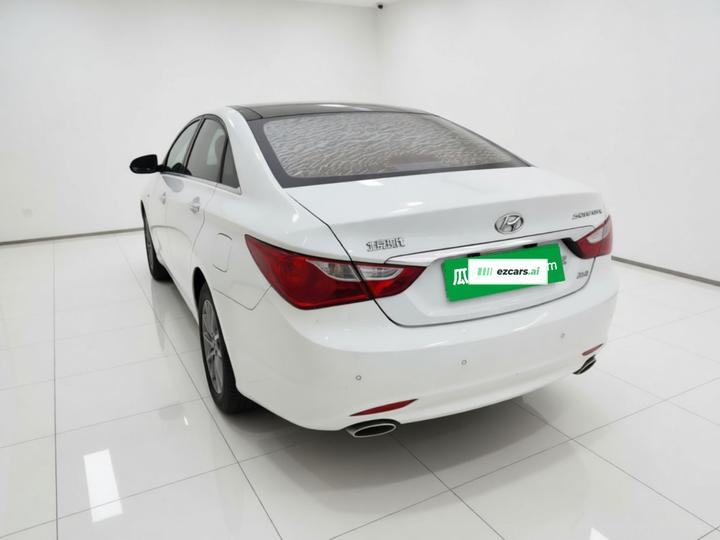 Sonata 2013 2.4L AT Leading IV photo 4