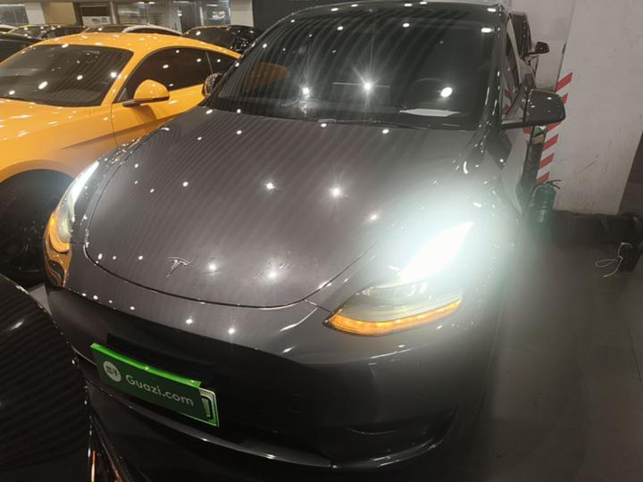 Model Y 2022 RWD photo 2