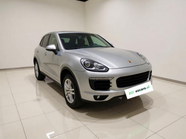 2015 Cayenne 3.0T photo 3