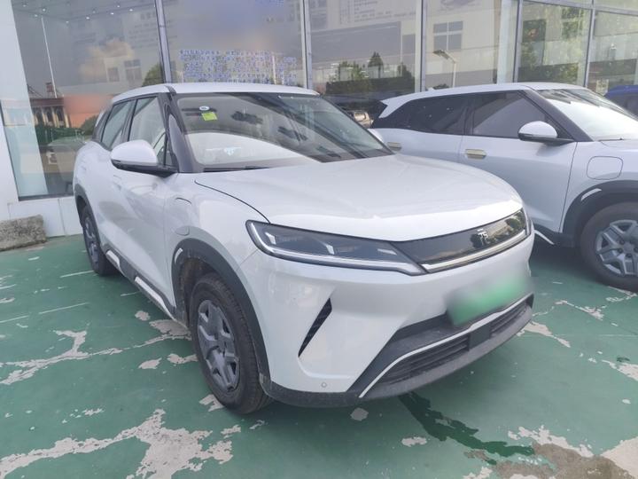 Yuan UP 2025 301KM Pilot photo 3