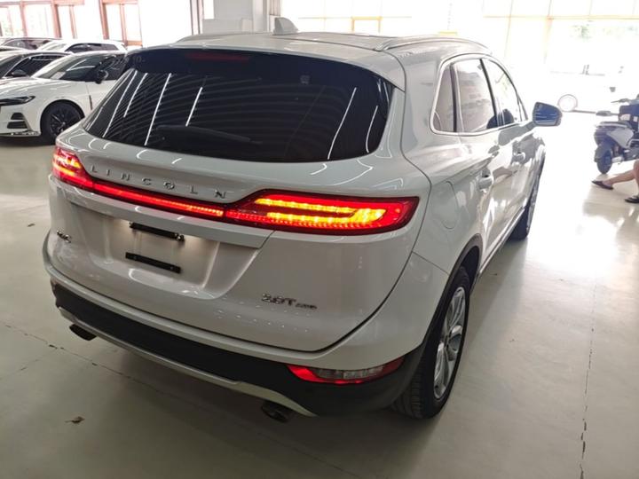 MKC 2017 2.0T AWD photo 4