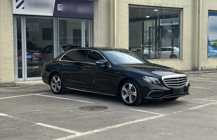E-Class 2018 Facelift E 200 L photo 3