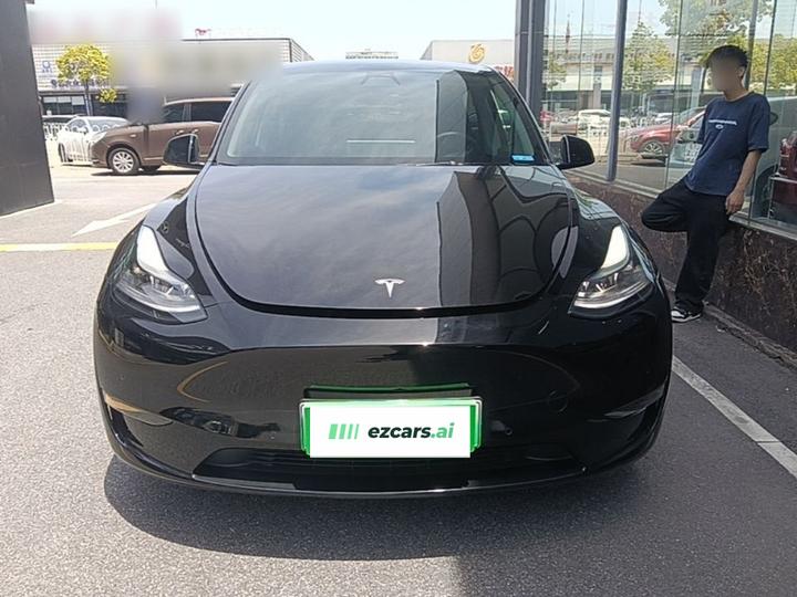 Model Y 2022 Long Range AWD photo 2