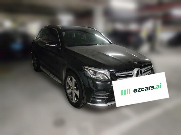 GLC 2017 GLC 300 4MATIC Dynamic photo 3