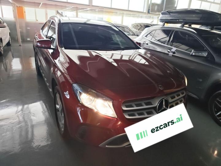 GLA 2017 GLA 200 Dynamic photo 3