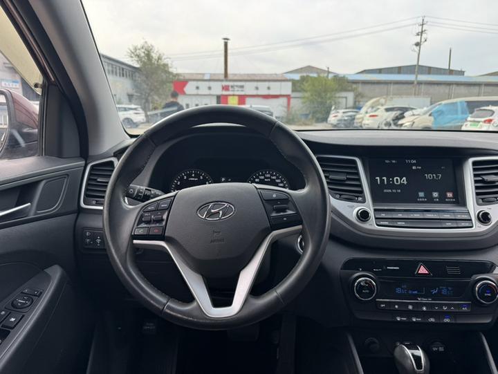 Tucson 2015 1.6T DCT RWD Smart photo 2