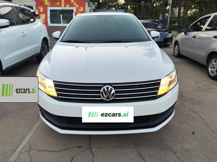 Lavida 2017 1.6L AT photo 2