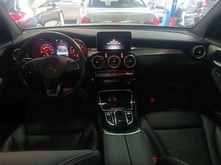 GLC 2017 GLC 200 4MATIC photo 5
