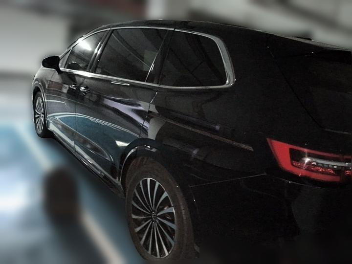 Viloran 2022 380TSI Premium photo 4