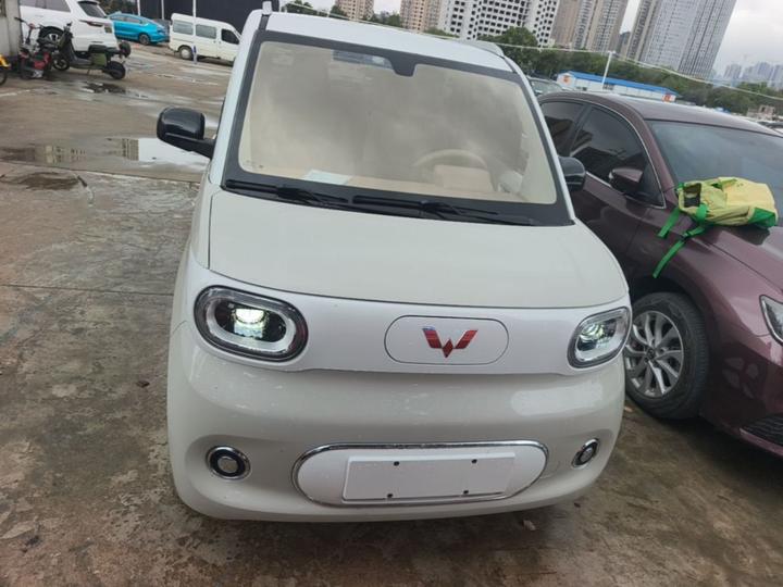 Hongguang MINIEV 2024 3rd Gen 215km Advanced photo 2