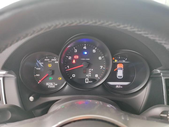 2017 Macan 2.0T photo 7