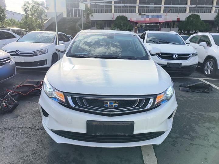Emgrand GL 2018 1.8L DCT Elite Connected photo 2