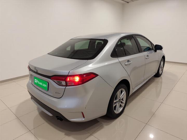 Levin 2022 185T CVT Luxury photo 6