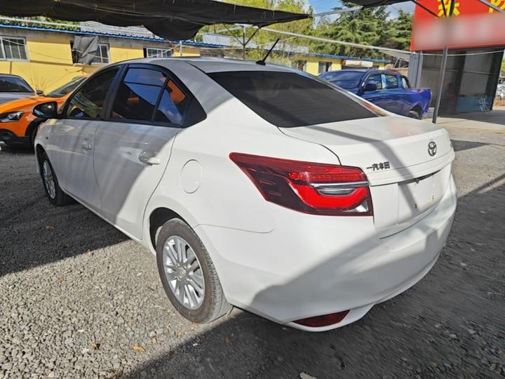 Vios 2021 1.5L CVT photo 4