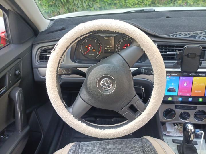 2013 1.6L AT photo 3