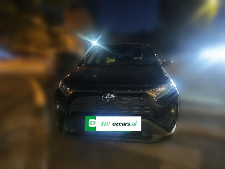 RAV4 2023 2.0L CVT RWD photo 2