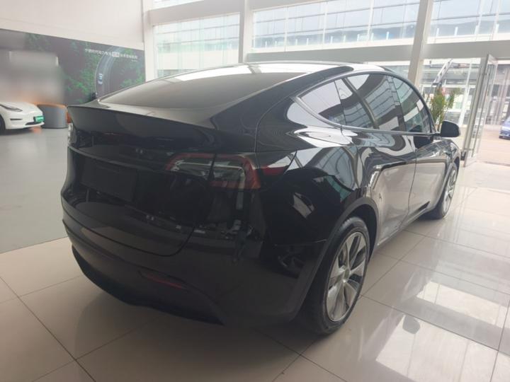 Model Y 2022 RWD photo 6