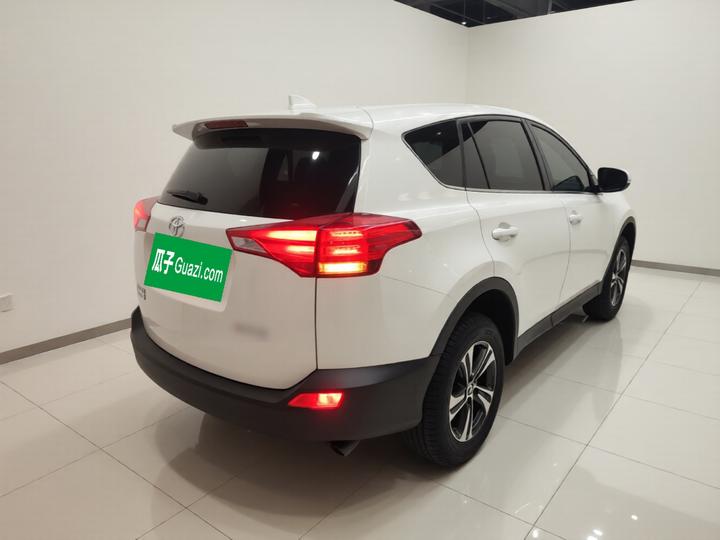 RAV4 2015 2.0L CVT RWD photo 6